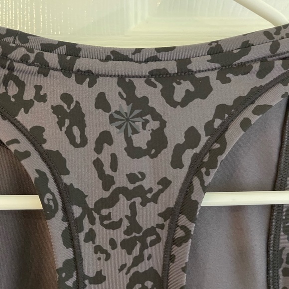 Athleta workout crop top - Picture 4 of 4